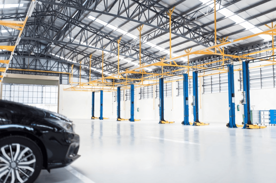 Posadzki żywiczne w pomieszczeniach przemysłowych - specyfika i zastosowania